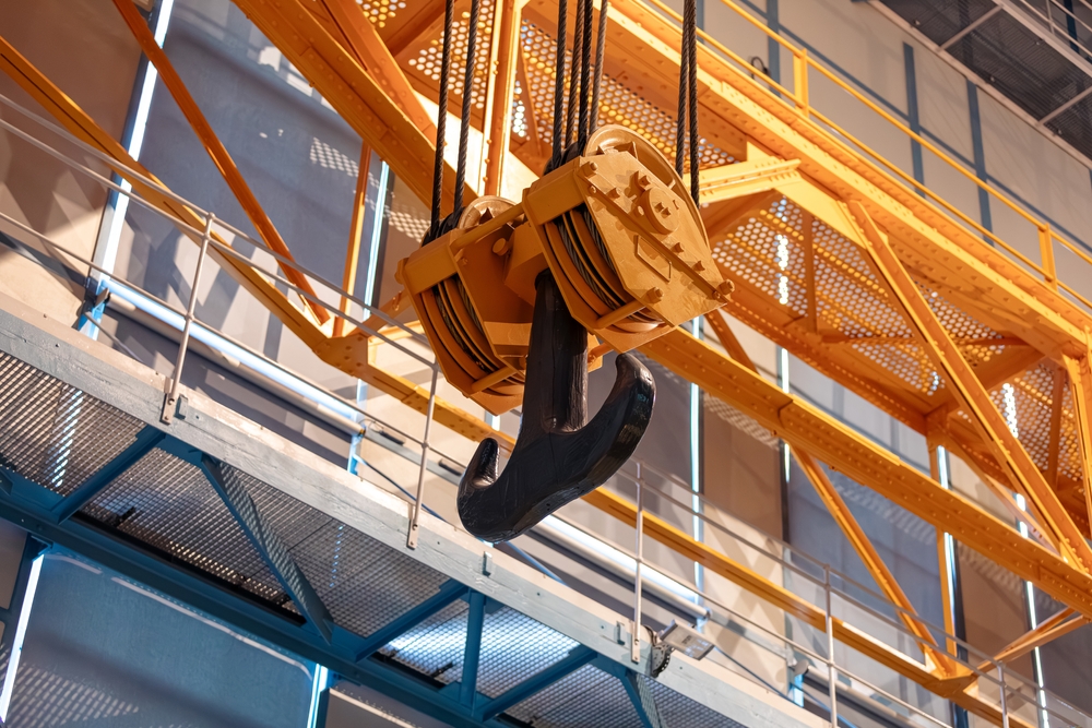 Hur Dematek optimerar lyftutrustning och traverssystem för modern industri